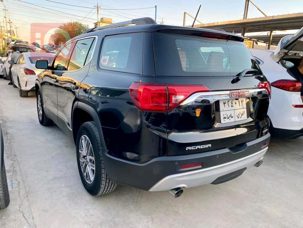 GMC Acadia